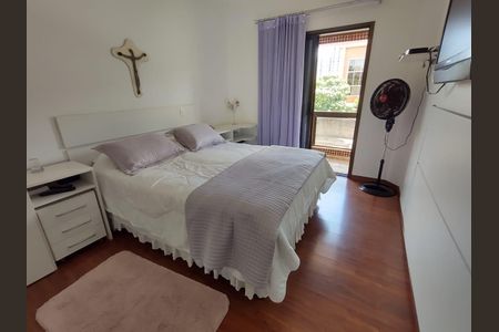 Apartamento à venda com 182m², 4 quartos e 4 vagas Apartamento à venda com 182m², 4 quartos e 4 vagasQuarto