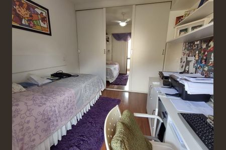 Apartamento à venda com 182m², 4 quartos e 4 vagas Apartamento à venda com 182m², 4 quartos e 4 vagasQuarto