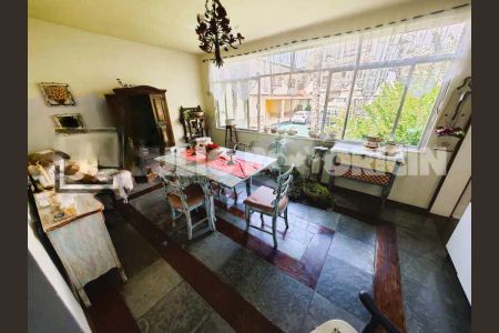 Casa à venda com 462m², 6 quartos e 6 vagas