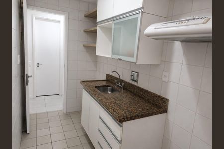 Apartamento para alugar com 74m², 1 quarto e 1 vaga