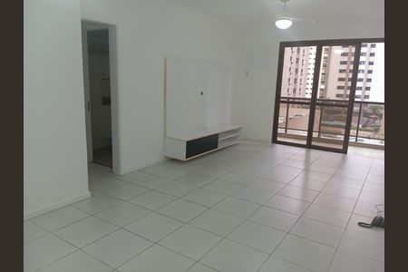 Sala de apartamento para alugar com 1 quarto, 74m² em Barra da Tijuca, Rio de Janeiro