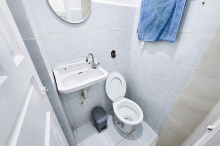 Studio para alugar com 20m², 1 quarto e sem vaga Studio para alugar com 20m², 1 quarto e sem vagaBanheiro