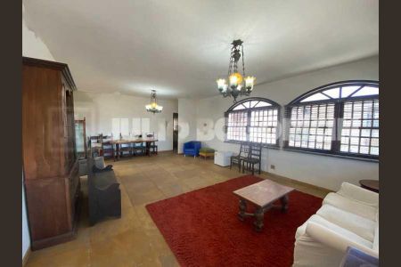 Casa à venda com 3 quartos, 238m² em Pitangueiras, Rio de Janeiro