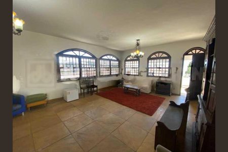 Casa à venda com 3 quartos, 238m² em Pitangueiras, Rio de Janeiro