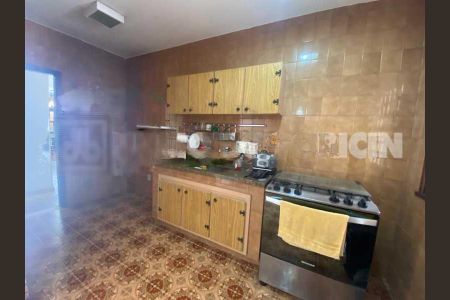 Casa à venda com 238m², 3 quartos e 2 vagas