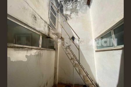 Casa à venda com 238m², 3 quartos e 2 vagas