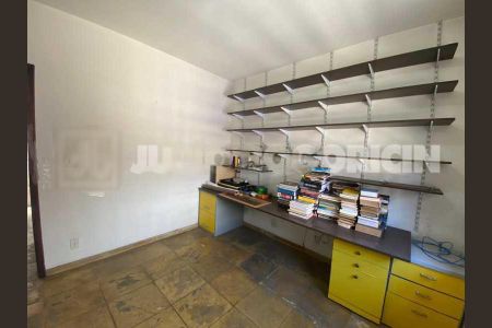 Casa à venda com 3 quartos, 238m² em Pitangueiras, Rio de Janeiro