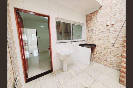 Casa à venda com 2 quartos, 70m² em Horto Florestal, São Paulo