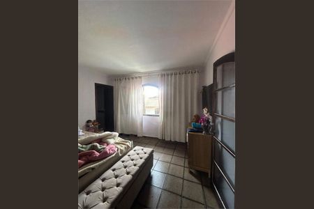 Casa à venda com 3 quartos, 260m² em Jardim Recanto Verde, São Paulo