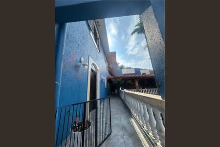Casa à venda com 3 quartos, 260m² em Jardim Recanto Verde, São Paulo