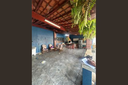 Casa à venda com 3 quartos, 260m² em Jardim Recanto Verde, São Paulo