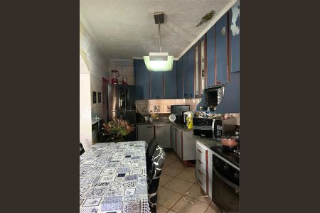 Casa à venda com 3 quartos, 260m² em Jardim Recanto Verde, São Paulo