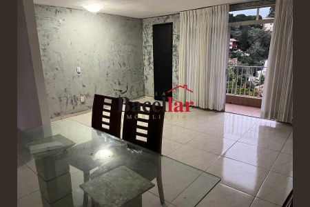 Casa à venda com 2 quartos, 300m² em Pitangueiras, Rio de Janeiro