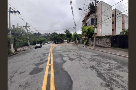 Apartamento à venda com 75m², 2 quartos e 1 vaga