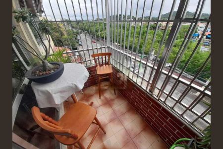 Apartamento à venda com 75m², 2 quartos e 1 vaga