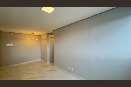 Sala de apartamento para alugar com 2 quartos, 45m² em Jardim São Luís, São Paulo