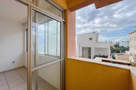 Apartamento para alugar com 90m², 2 quartos e 1 vaga