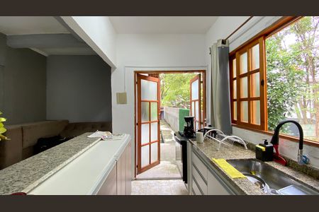 Casa à venda com 190m², 3 quartos e 2 vagas Casa à venda com 190m², 3 quartos e 2 vagasCozinha 2