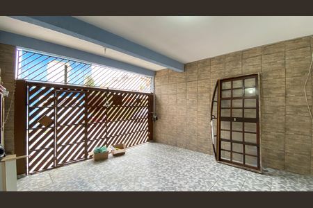 Casa à venda com 190m², 3 quartos e 2 vagas Casa à venda com 190m², 3 quartos e 2 vagasGaragem
