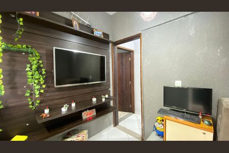 Casa à venda com 190m², 3 quartos e 2 vagas Casa à venda com 190m², 3 quartos e 2 vagasSala 2
