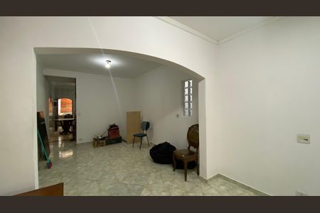 Casa à venda com 190m², 3 quartos e 2 vagas Casa à venda com 190m², 3 quartos e 2 vagasSala