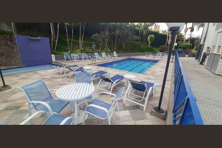 Apartamento para alugar com 60m², 2 quartos e 1 vaga Apartamento para alugar com 60m², 2 quartos e 1 vagaÁrea comum - Piscina