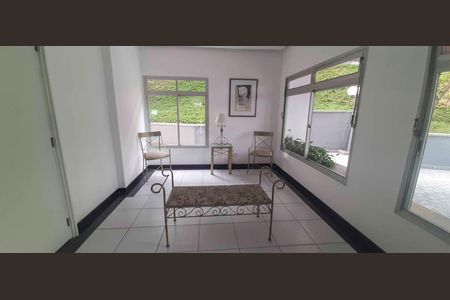 Apartamento para alugar com 60m², 2 quartos e 1 vaga Apartamento para alugar com 60m², 2 quartos e 1 vagaHall de Entrada