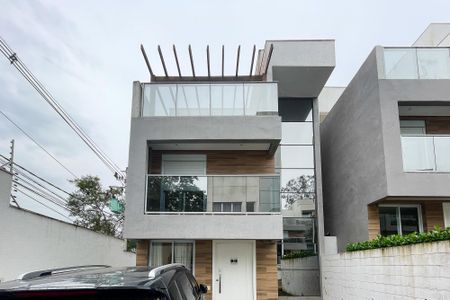 Fachada Casa de casa de condomínio para alugar com 4 quartos, 169m² em Granja Viana, Cotia