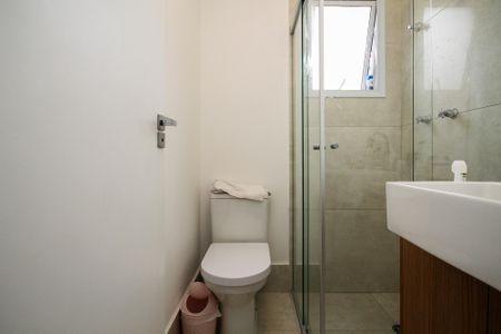 Casa de condomínio para alugar com 169m², 4 quartos e 3 vagas Casa de condomínio para alugar com 169m², 4 quartos e 3 vagasBanheiro Quartos