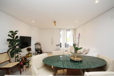Sala de casa de condomínio para alugar com 4 quartos, 169m² em Granja Viana, Cotia