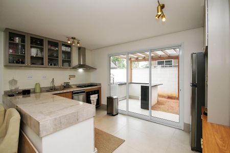 Casa de condomínio para alugar com 169m², 4 quartos e 3 vagas Casa de condomínio para alugar com 169m², 4 quartos e 3 vagasCozinha