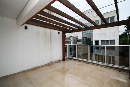 Casa de condomínio para alugar com 169m², 4 quartos e 3 vagas Casa de condomínio para alugar com 169m², 4 quartos e 3 vagasVaranda Suíte 2