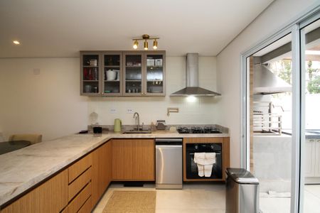 Casa de condomínio para alugar com 169m², 4 quartos e 3 vagas Casa de condomínio para alugar com 169m², 4 quartos e 3 vagasCozinha