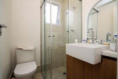 Casa de condomínio para alugar com 169m², 4 quartos e 3 vagas Casa de condomínio para alugar com 169m², 4 quartos e 3 vagasBanheiro Quartos
