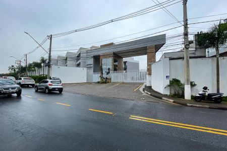 Casa de condomínio para alugar com 169m², 4 quartos e 3 vagas Casa de condomínio para alugar com 169m², 4 quartos e 3 vagasFachada Condomínio