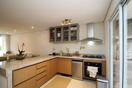 Casa de condomínio para alugar com 169m², 4 quartos e 3 vagas Casa de condomínio para alugar com 169m², 4 quartos e 3 vagasCozinha