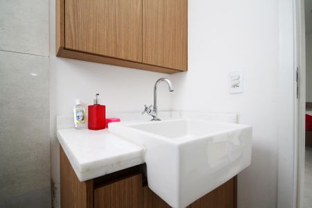 Casa de condomínio para alugar com 169m², 4 quartos e 3 vagas Casa de condomínio para alugar com 169m², 4 quartos e 3 vagasBanheiro Suíte 2