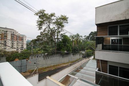 Casa de condomínio para alugar com 169m², 4 quartos e 3 vagas Casa de condomínio para alugar com 169m², 4 quartos e 3 vagasVista Varanda Quarto 1 e 2