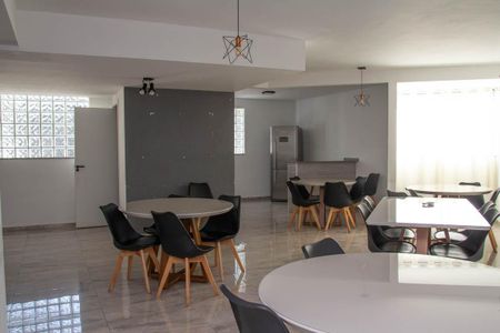 Apartamento à venda com 56m², 2 quartos e 1 vaga