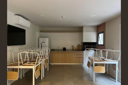 Studio para alugar com 25m², 1 quarto e sem vagaÁrea comum - Salão de festas