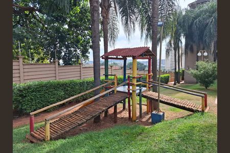 Apartamento para alugar com 46m², 2 quartos e 1 vaga Apartamento para alugar com 46m², 2 quartos e 1 vagaÁrea comum - Playground