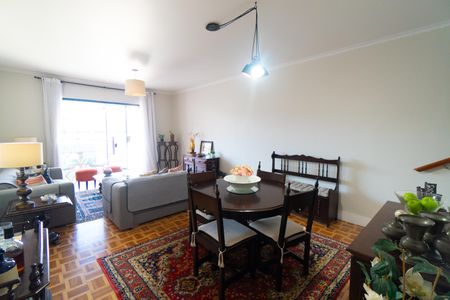 Sala de casa à venda com 3 quartos, 224m² em Vila Alexandria, São Paulo