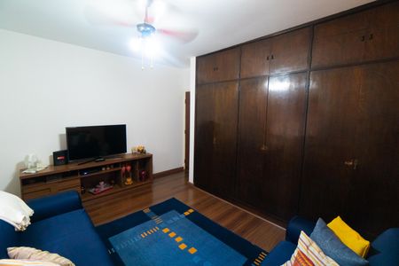 Quarto 2 de casa à venda com 3 quartos, 224m² em Vila Alexandria, São Paulo
