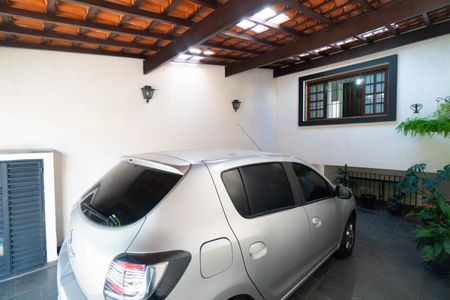 Garagem de casa à venda com 3 quartos, 224m² em Vila Alexandria, São Paulo
