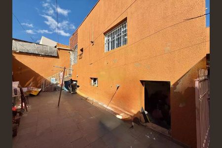 Casa à venda com 142m², 3 quartos e 3 vagas Casa à venda com 142m², 3 quartos e 3 vagasFoto 18