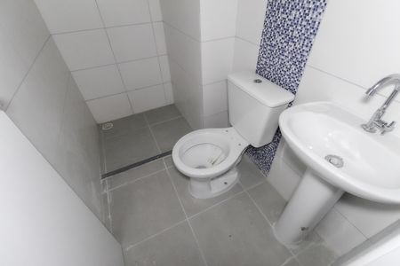 Apartamento à venda com 41m², 2 quartos e sem vaga Apartamento à venda com 41m², 2 quartos e sem vagaBanheiro