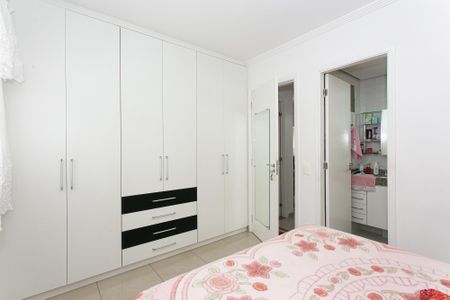Apartamento à venda com 80m², 2 quartos e 2 vagas Apartamento à venda com 80m², 2 quartos e 2 vagasSuíte