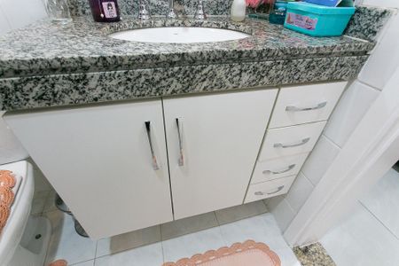 Apartamento à venda com 80m², 2 quartos e 2 vagas Apartamento à venda com 80m², 2 quartos e 2 vagasBanheiro