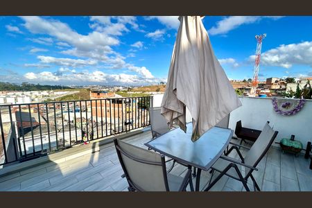 Varanda da sala  de casa para alugar com 2 quartos, 300m² em Jardim Alice, Guarulhos
