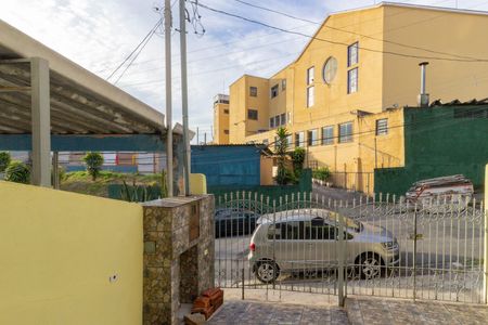 Vista Sala de casa para alugar com 3 quartos, 114m² em Vila Mangalot, São Paulo